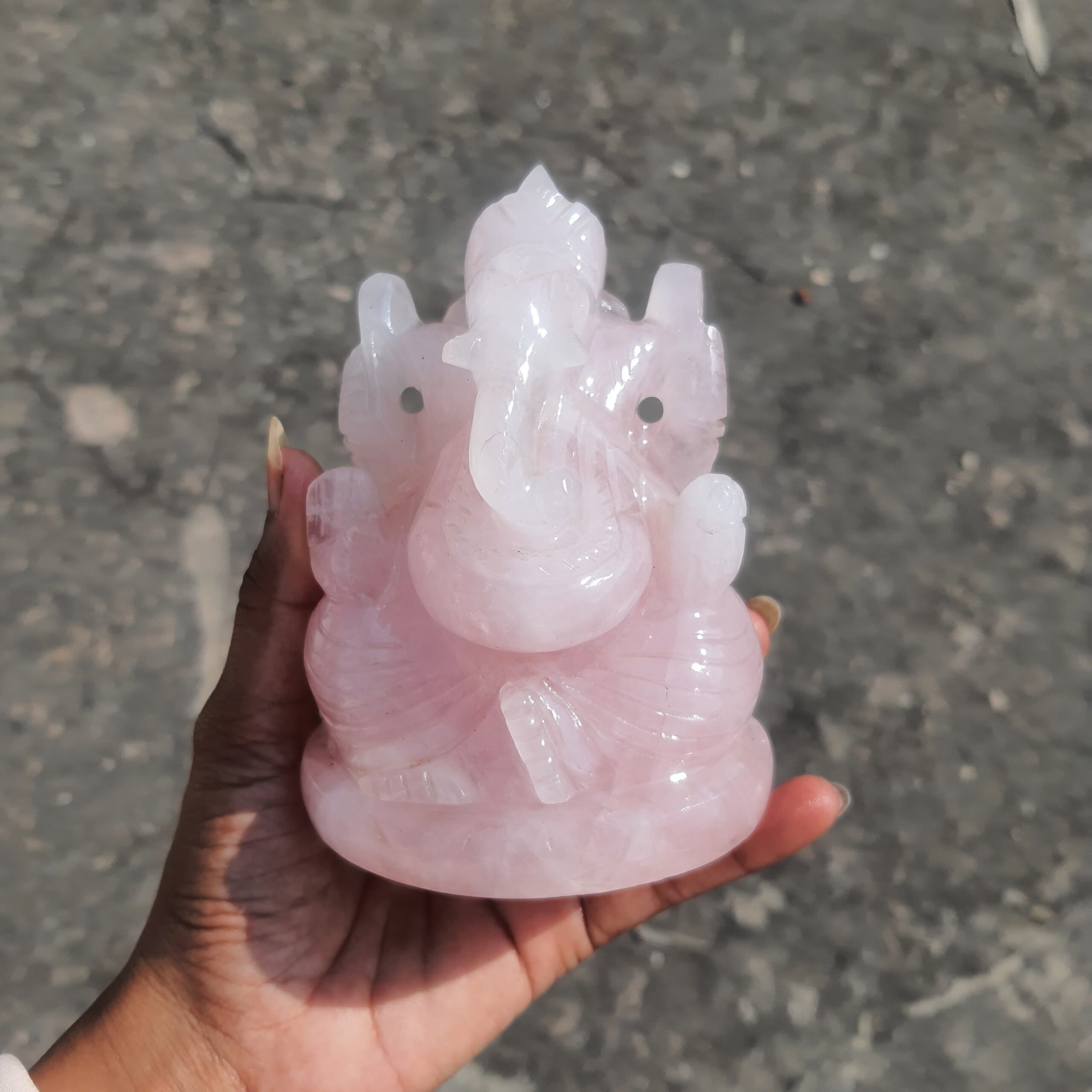 Rose quartz Ganesha idol, 4.75" Pink rose quartz stone Ganesha statue, Gemstone god statue - Image 6