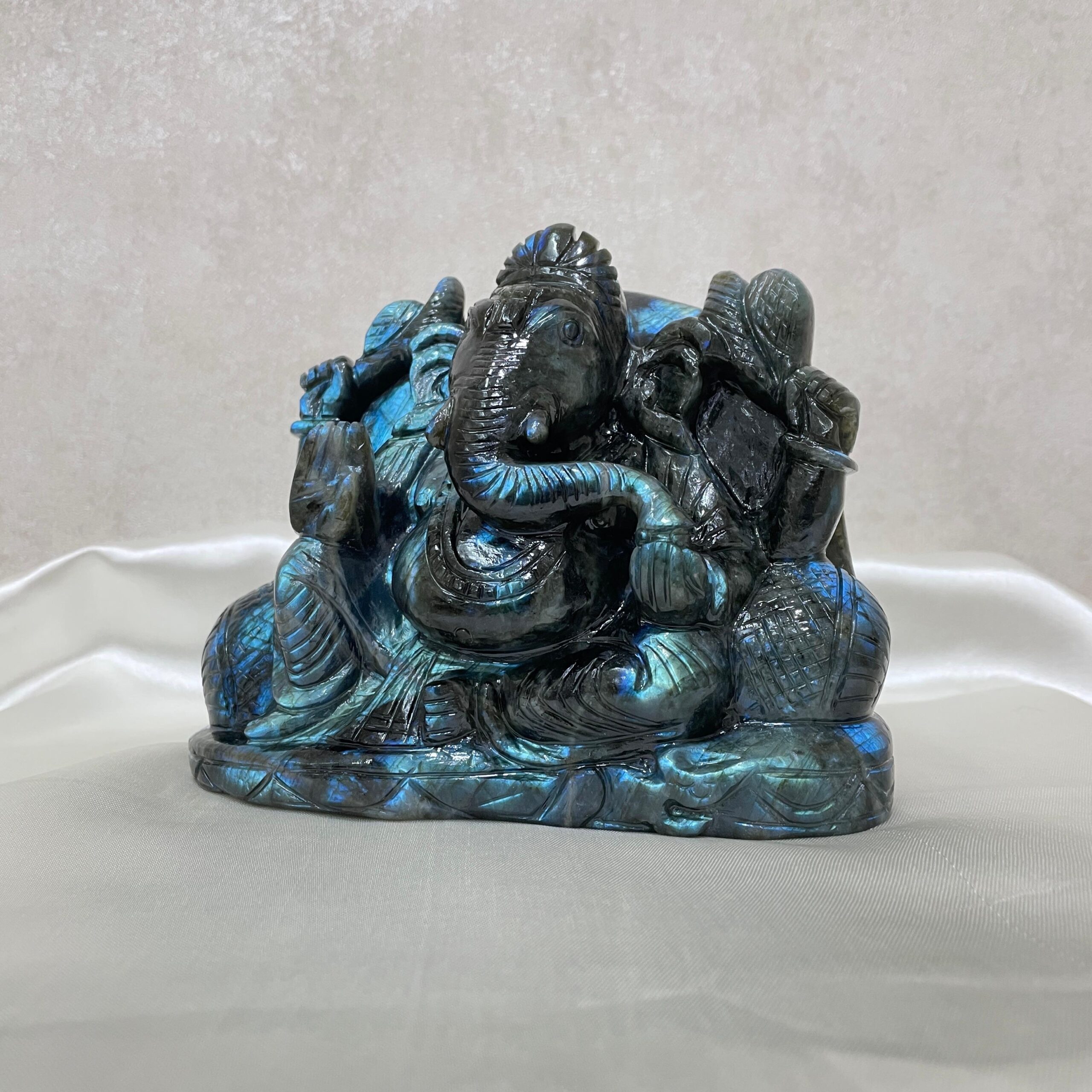 5" Labradorite Ganesha statue, Left Trunk Ganesha Statue, Gemstone Ganesha Idol - Image 2