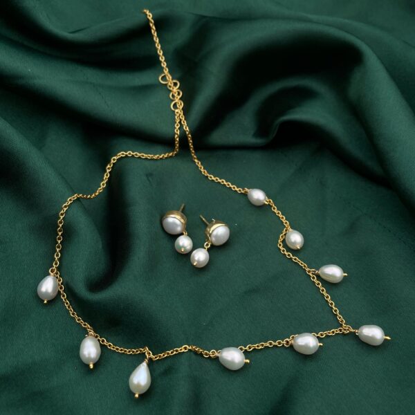 Elegant Pearl Necklace Set, Authentic White Pearl Necklace with Silver Earrings, Perfect for Weddings and Luxury Gifts - Image 3