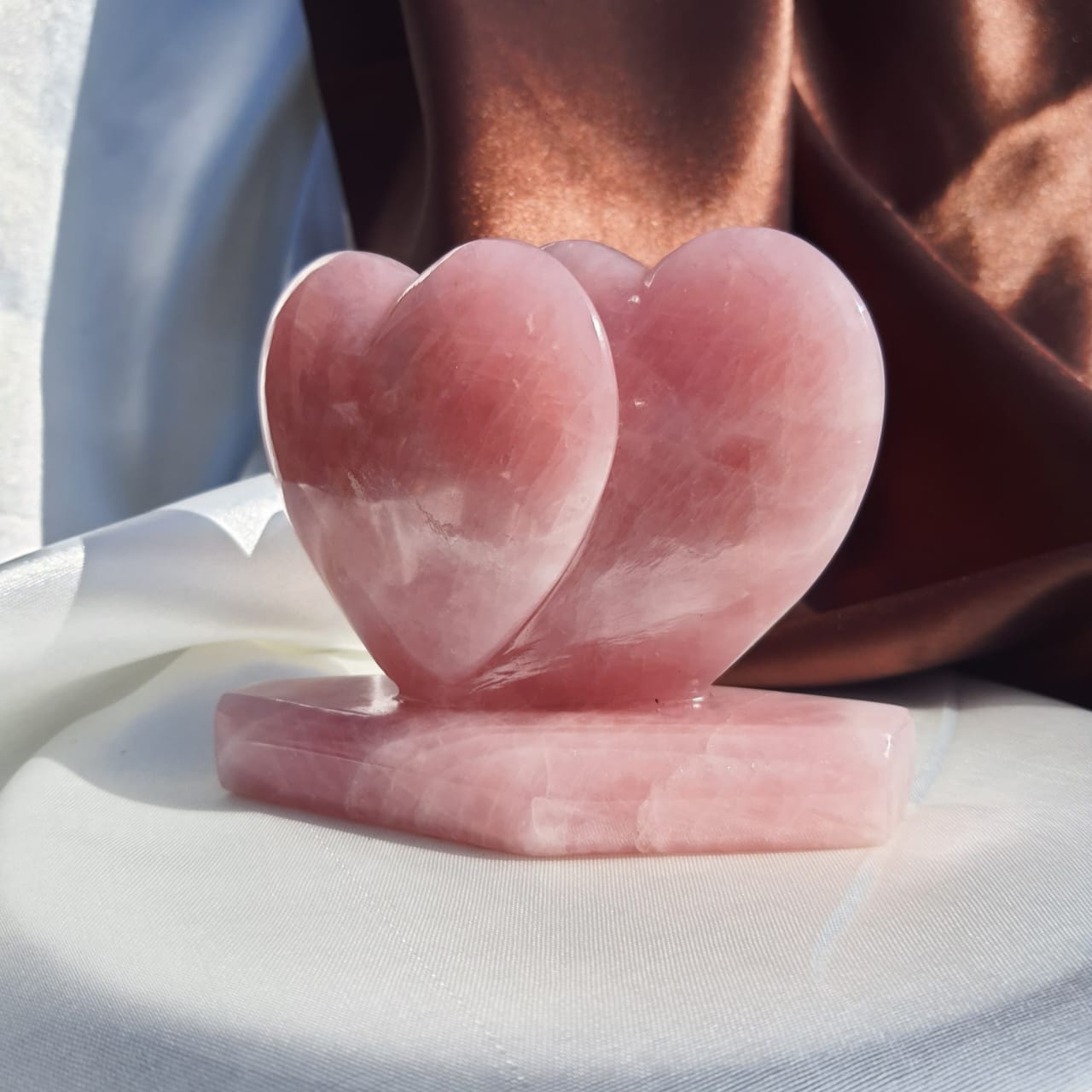 Rose Quartz Twins Heart, Beautiful pink crystal décor piece, Perfect for love energy and healing, Ideal gift for anniversaries - Image 2