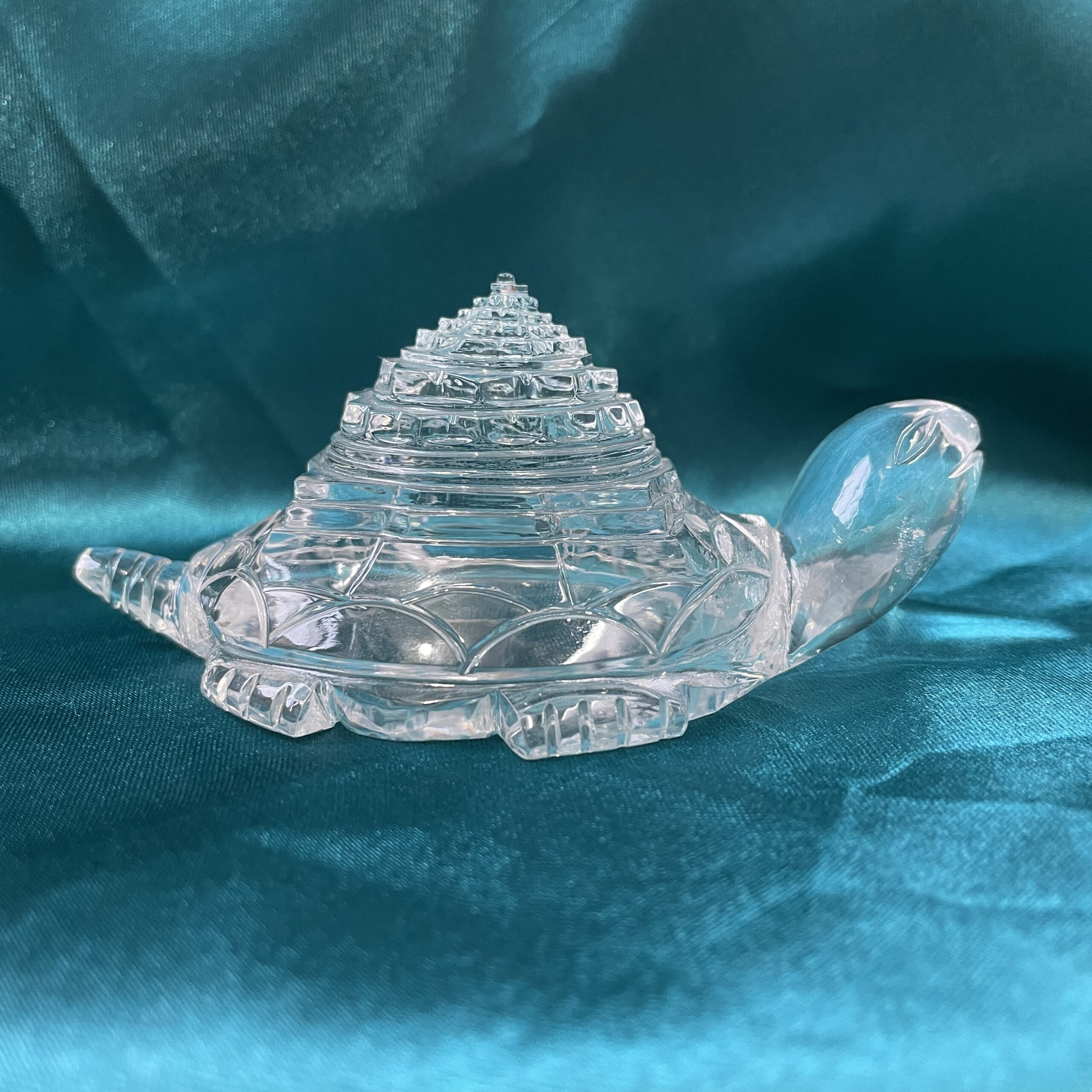 Top quality Crystal Shree yantra on Tortoise, White Himalayan Crystal Clean Sphatik Shri yantra on Tortoise - Image 4