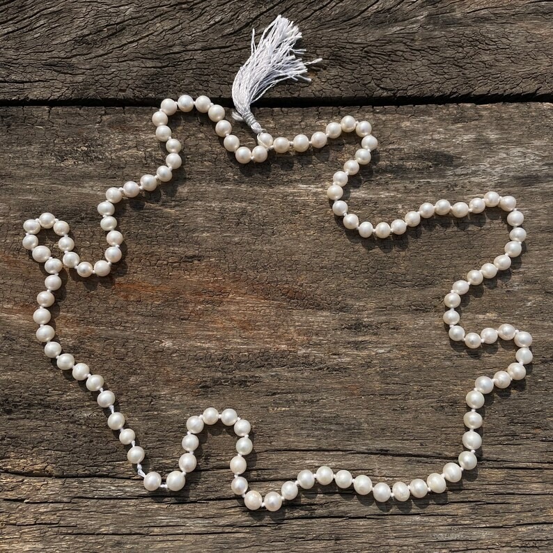 7mm Pearl Moti Mala, Round White Pearl Beads Mala for Meditation & Chanting - Image 2