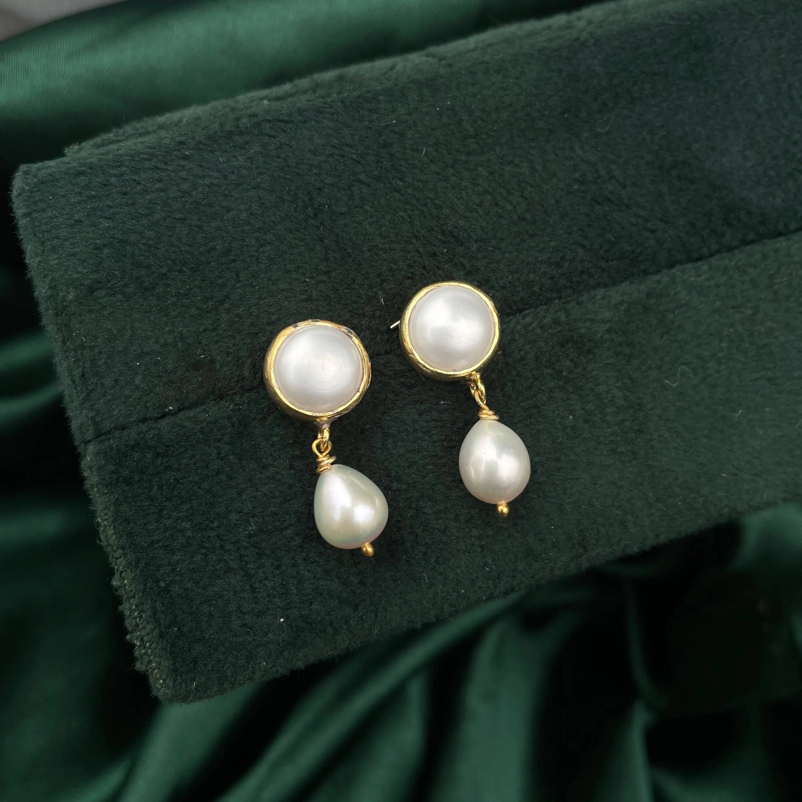 Elegant Pearl Necklace Set, Authentic White Pearl Necklace with Silver Earrings, Perfect for Weddings and Luxury Gifts - Image 4