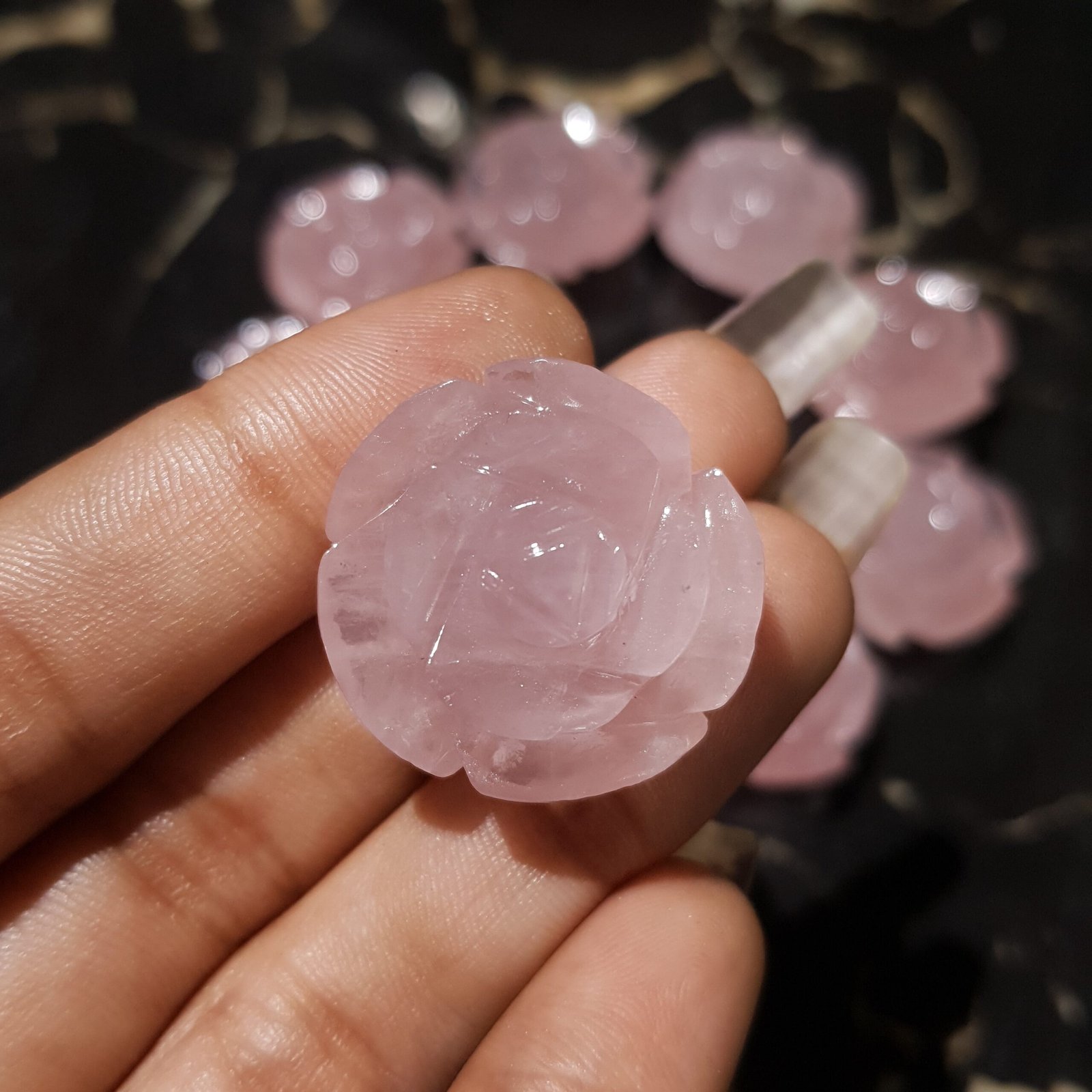 Pink Rose quartz Flowers - Image 7