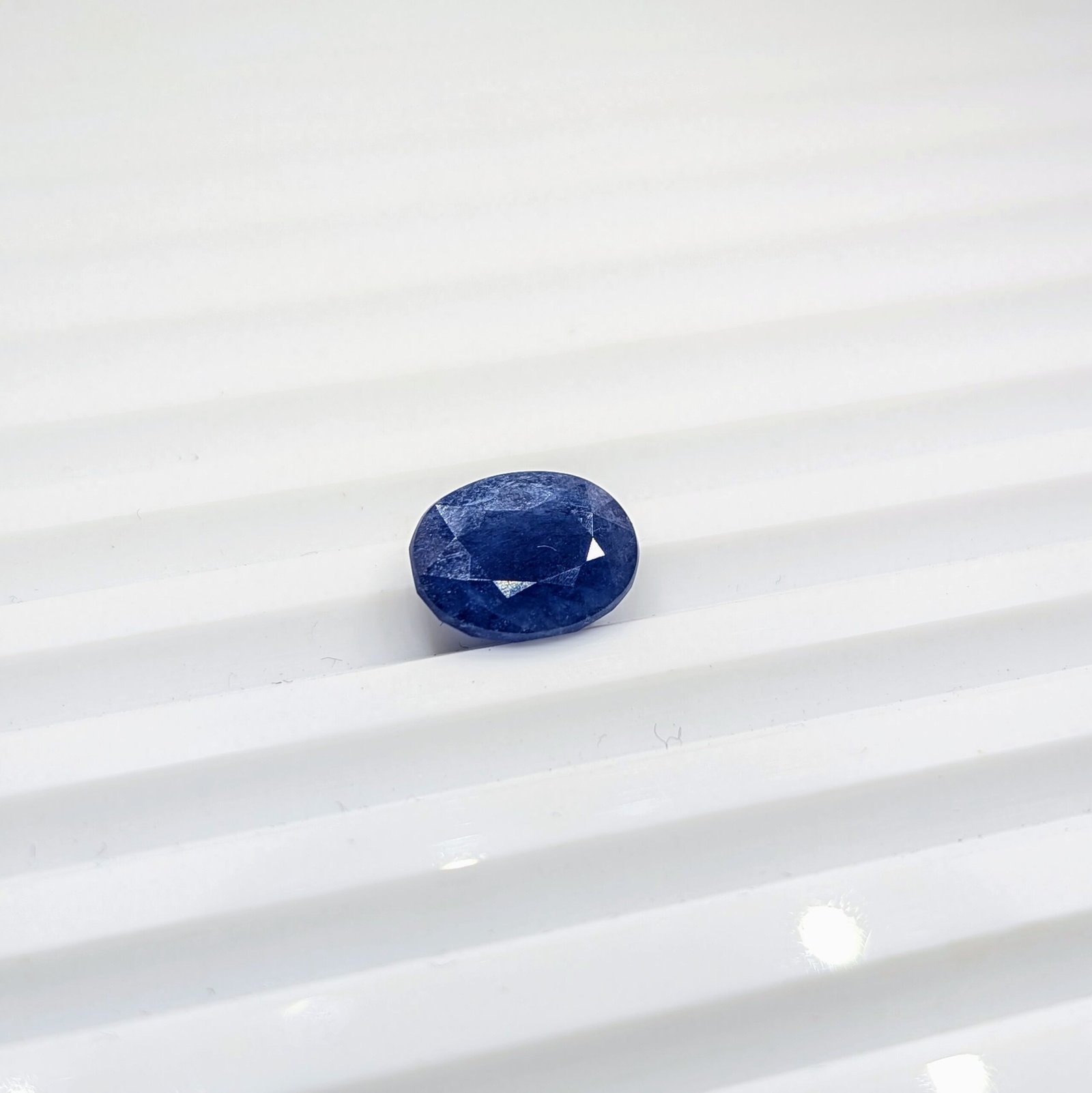 Certified African Blue Sapphire Gemstone (5.95 Carats) - Image 6