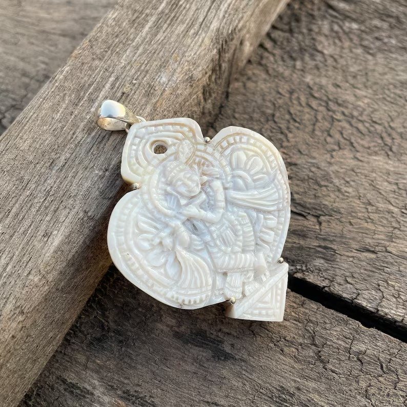 Shell Pearl Krishna Pendant in Sterling Silver - Image 9