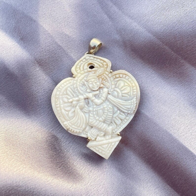 Shell Pearl Krishna Pendant in Sterling Silver - Image 4