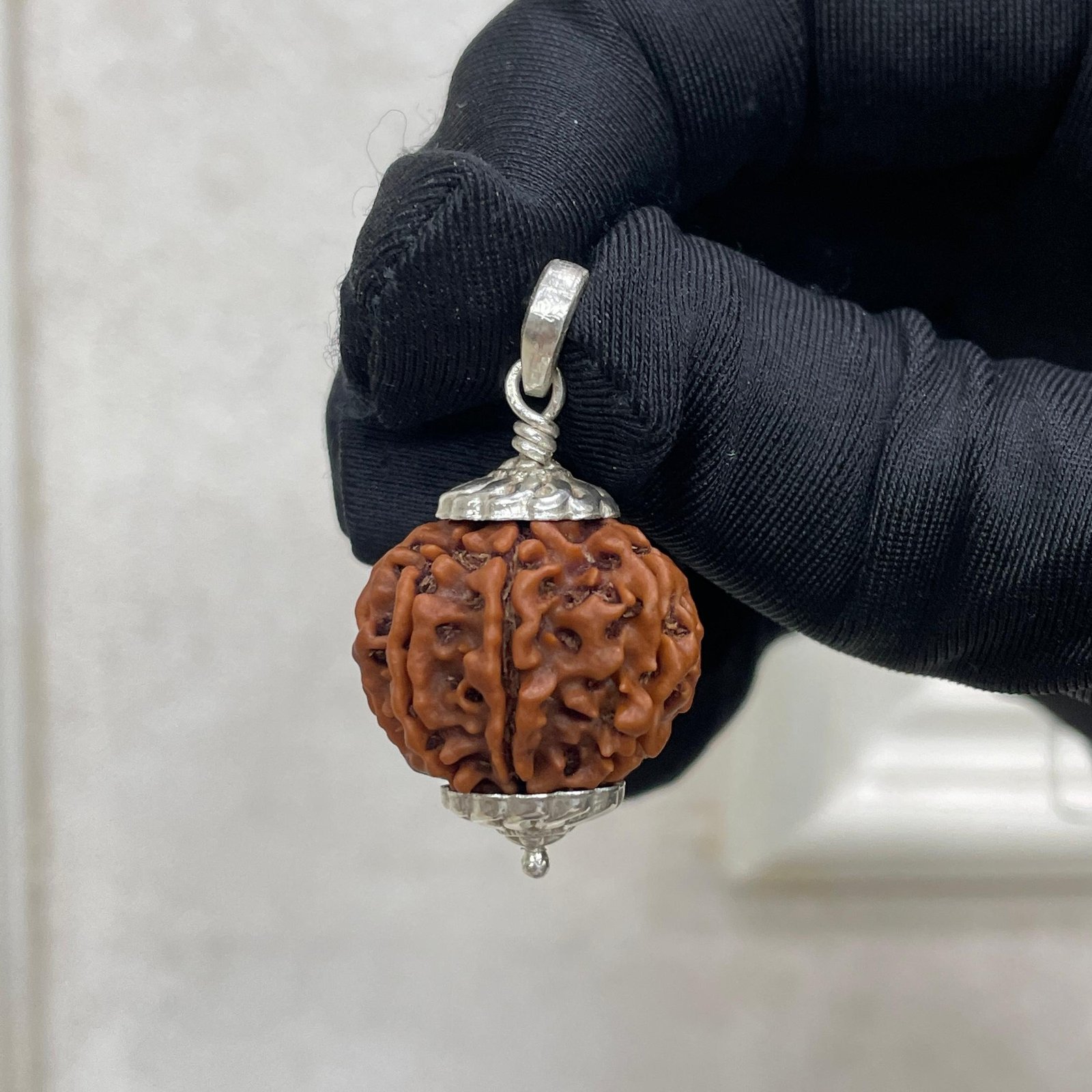 8 Mukhi Rudraksha, 8 Face Nepali Silver cap Rudraksha Pendant Lab Certified - Image 10