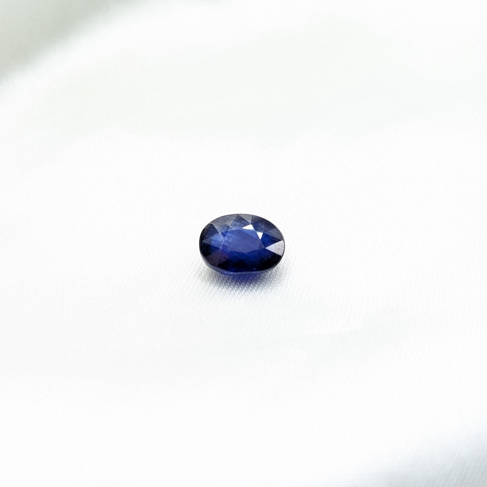 Blue Sapphire Gemstone ( Neelam ) 5.81 carat - Image 2