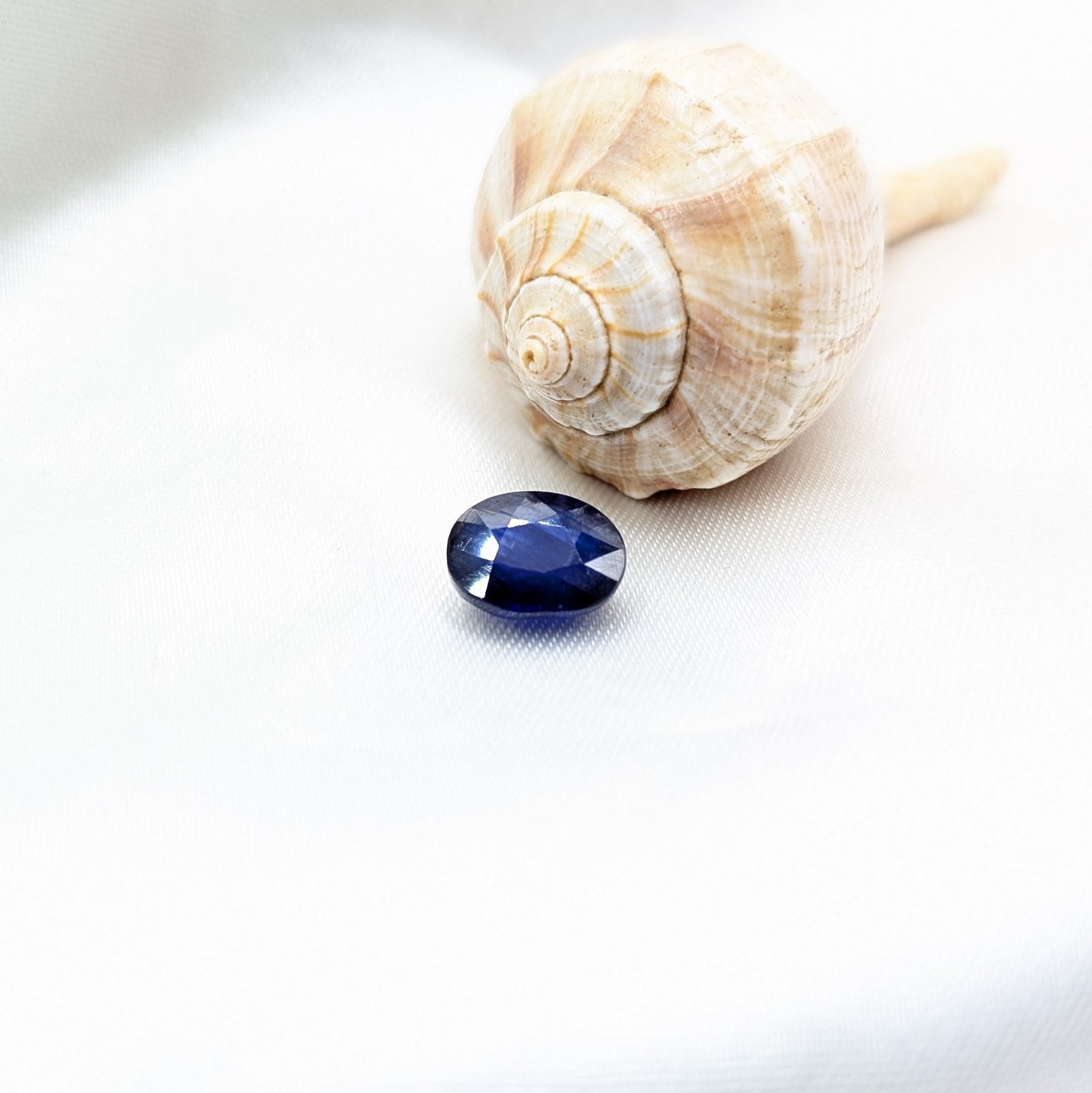 Blue Sapphire Gemstone ( Neelam ) 5.81 carat - Image 6