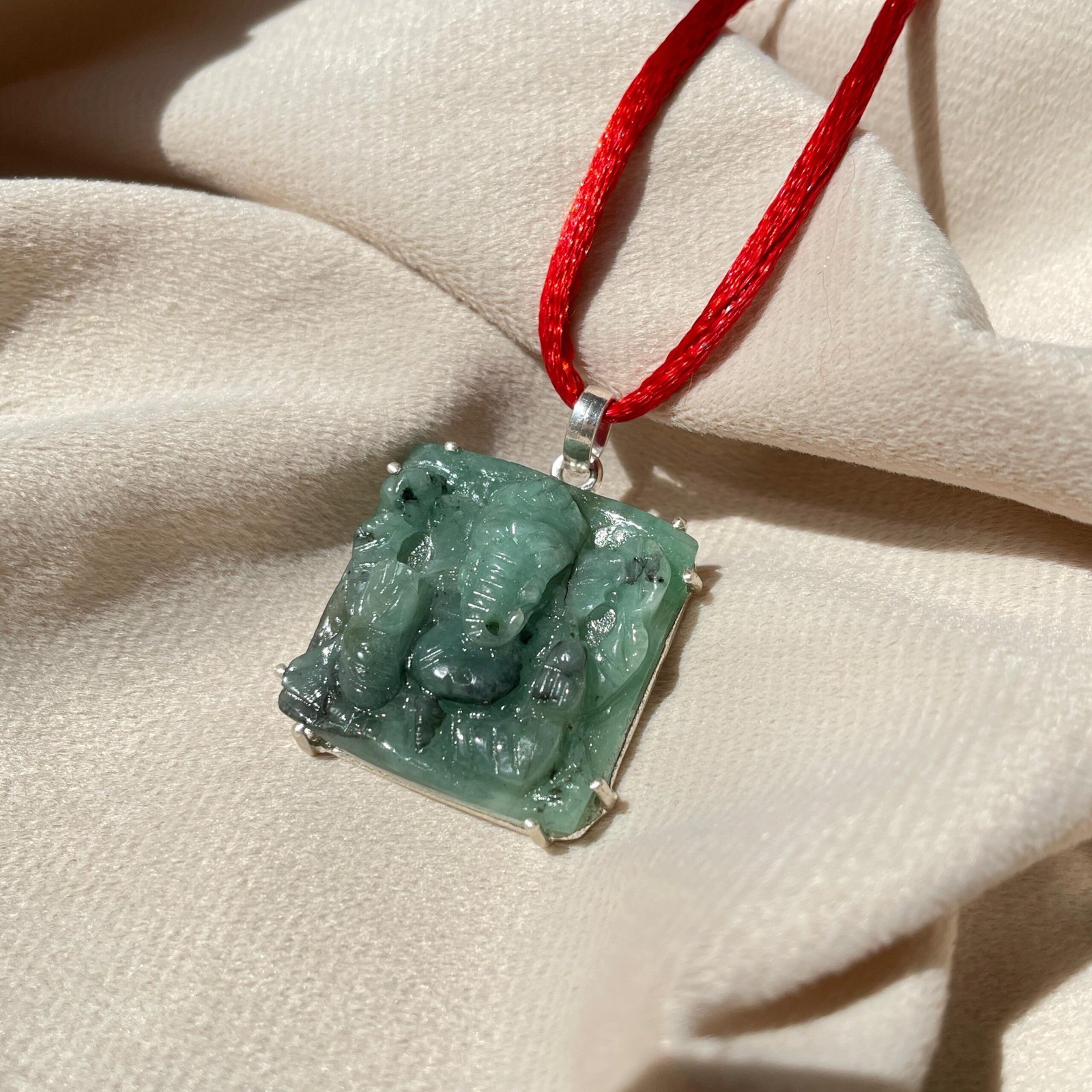 Original Emerald Ganesha Pendant 92.5 Silver Pendant - Image 4