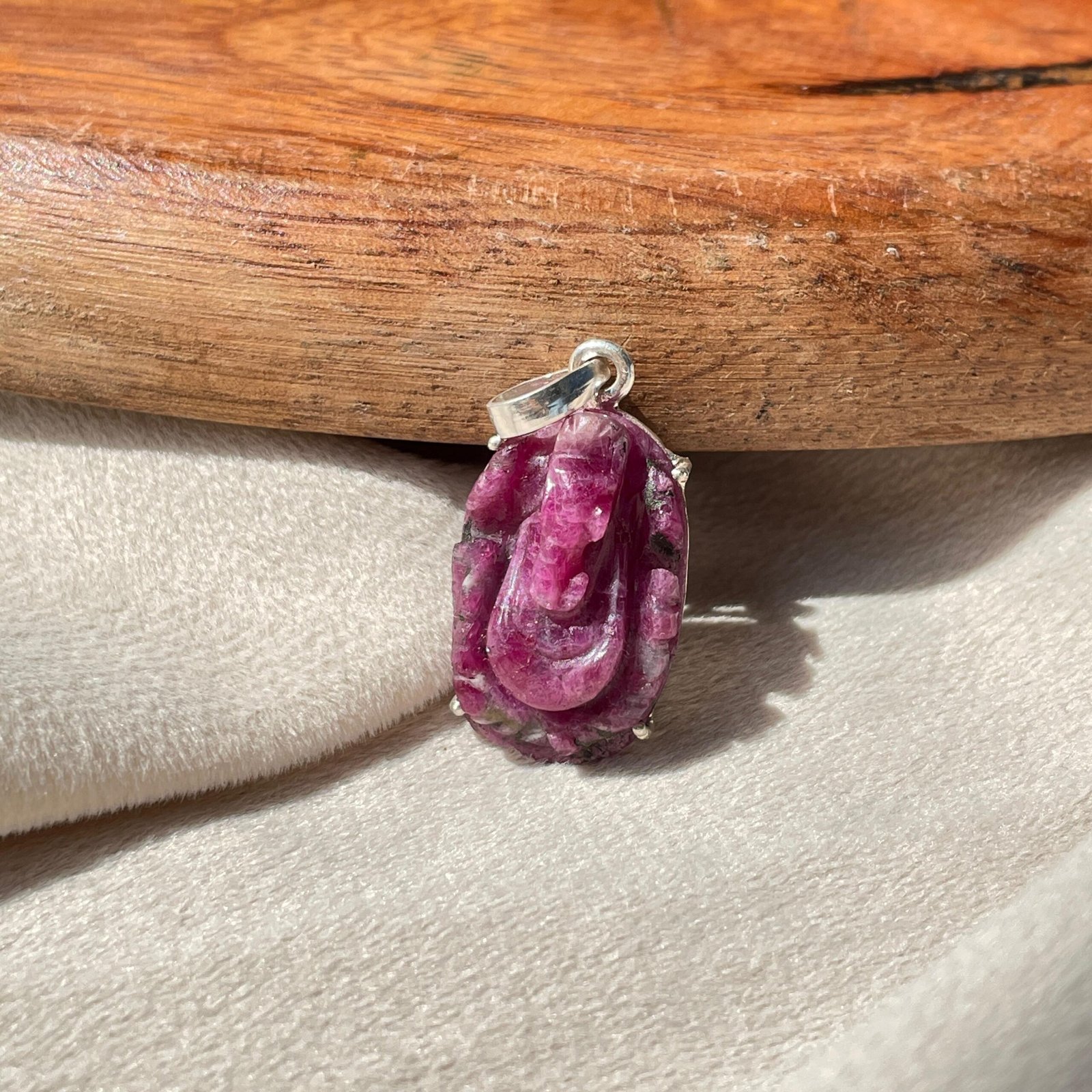 Ruby Ganesha Pendant in 92.5 Silver - Image 5