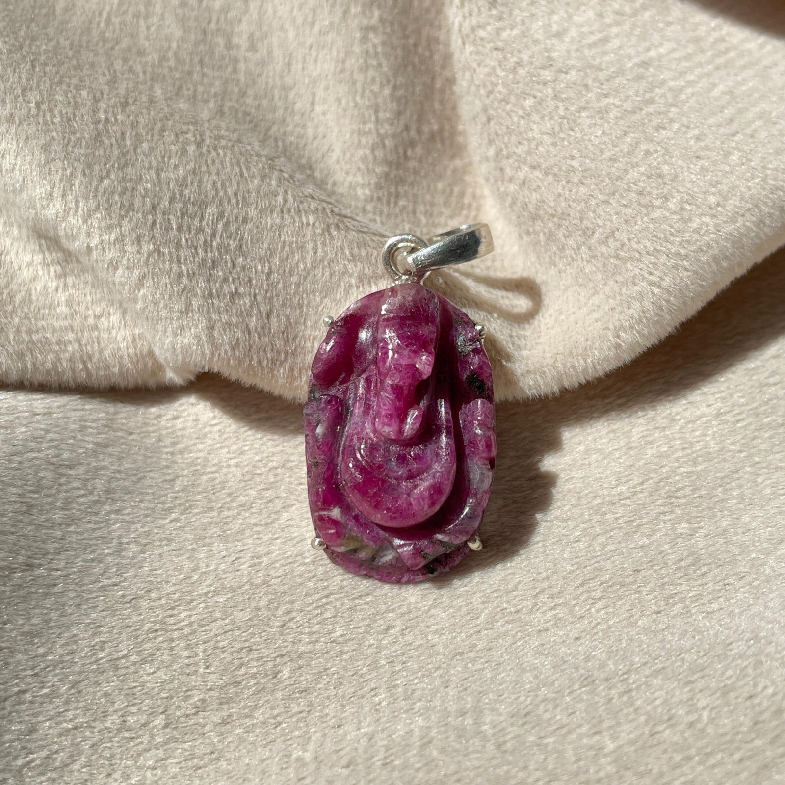 Ruby Ganesha Pendant in 92.5 Silver - Image 2