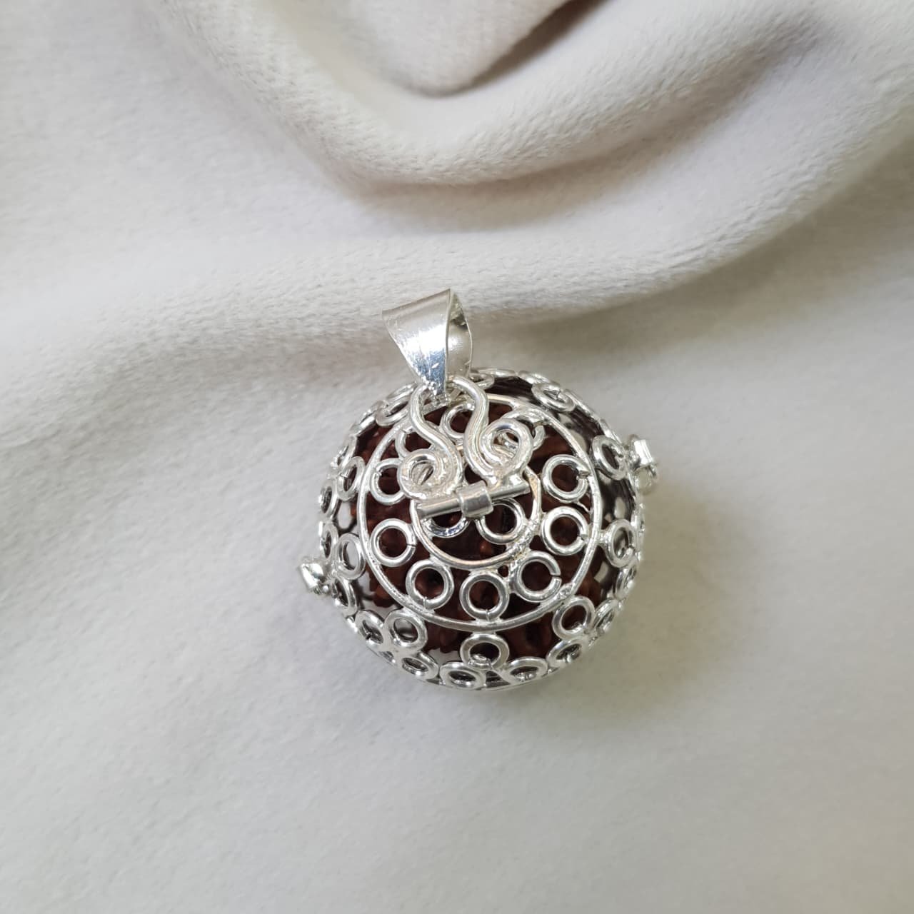 7 Mukhi Rudraksha Pendant in 92.5 Silver Cage (Lab Certified) - Image 4