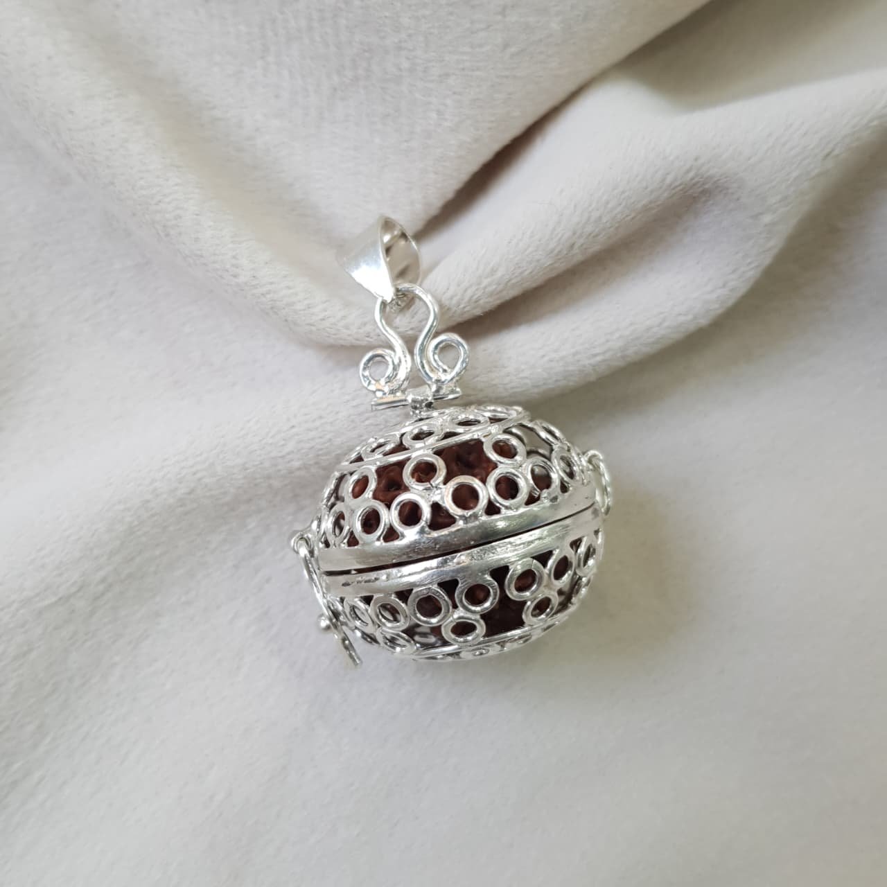 7 Mukhi Rudraksha Pendant