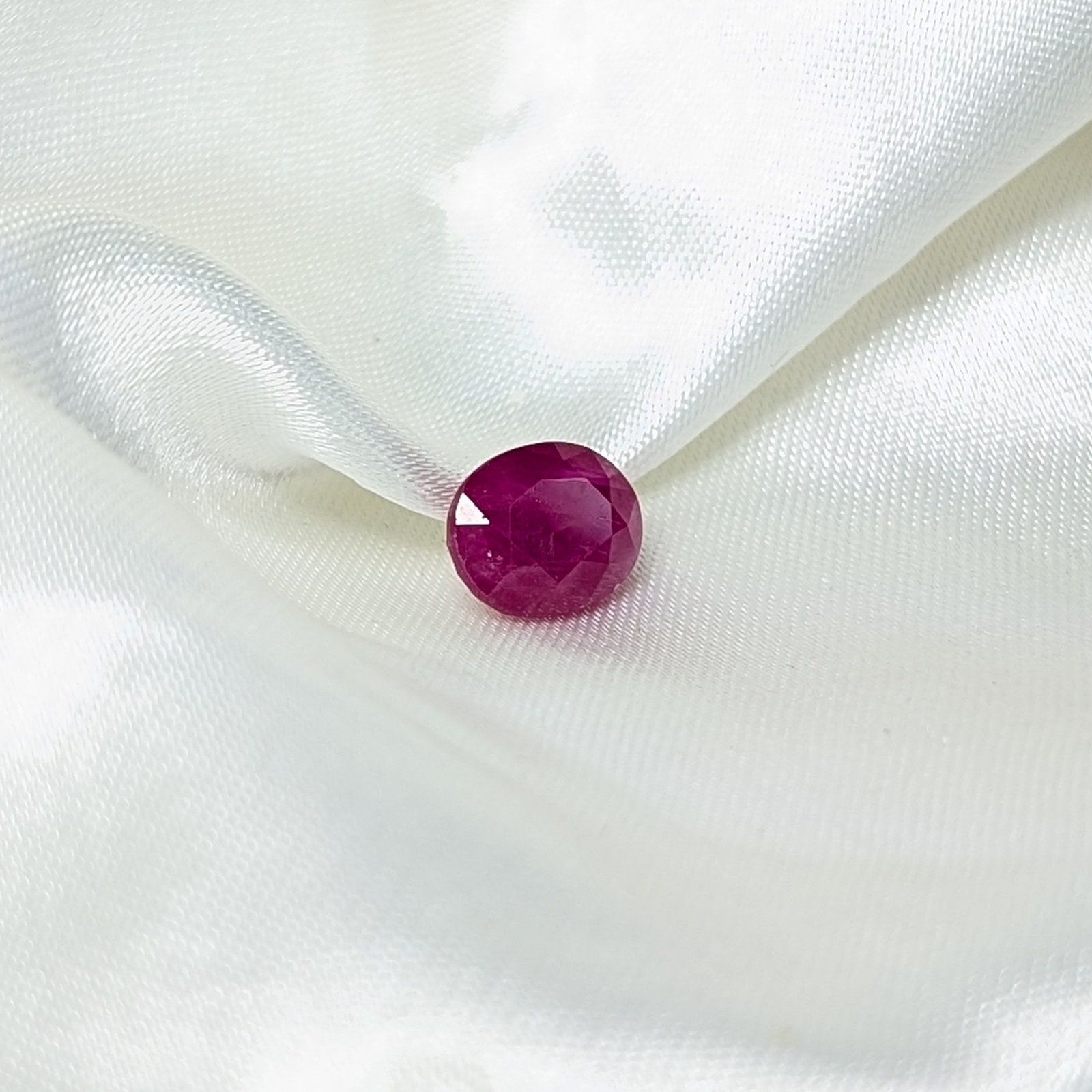 Original Certified Burma Ruby Gemstone (Manik) – Rare Natural Surya Mani Stone for Rings & Pendants – 5.05 CTS - Image 4