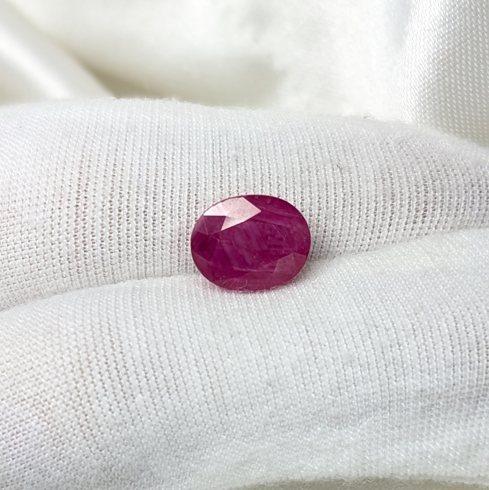 Original Certified Burma Ruby Gemstone (Manik) – Rare Natural Surya Mani Stone for Rings & Pendants – 5.05 CTS - Image 3